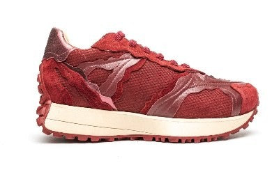 Petropolis Maroon